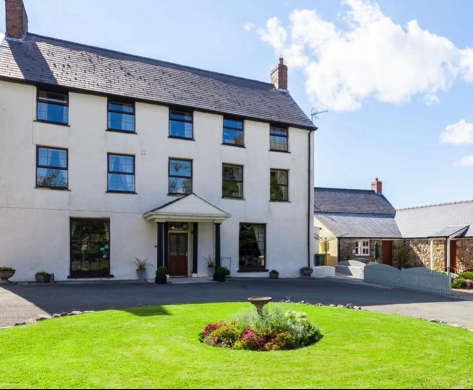 East Hook Farmhouse Haverfordwest Zewnętrze zdjęcie