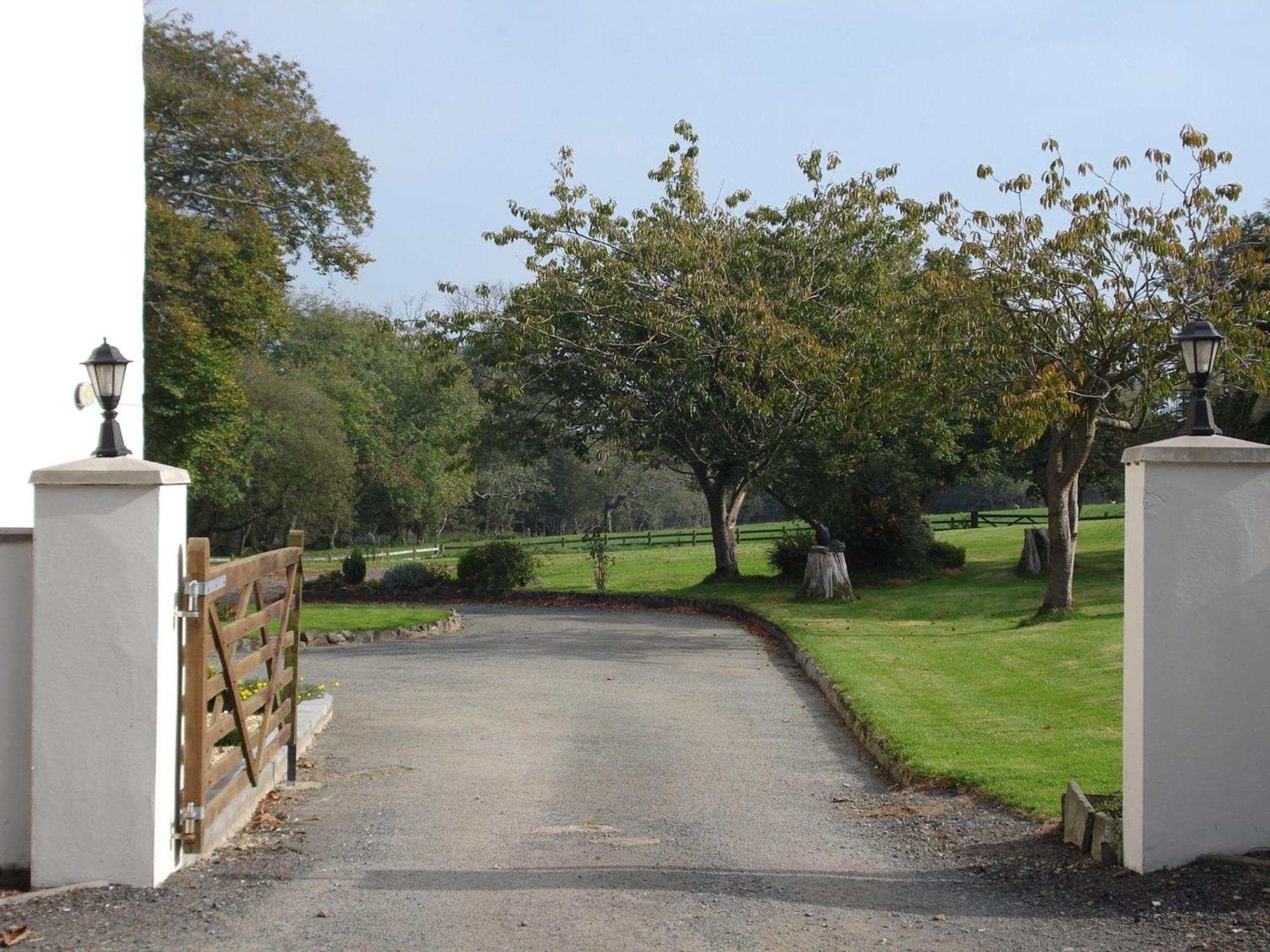 East Hook Farmhouse Haverfordwest Zewnętrze zdjęcie